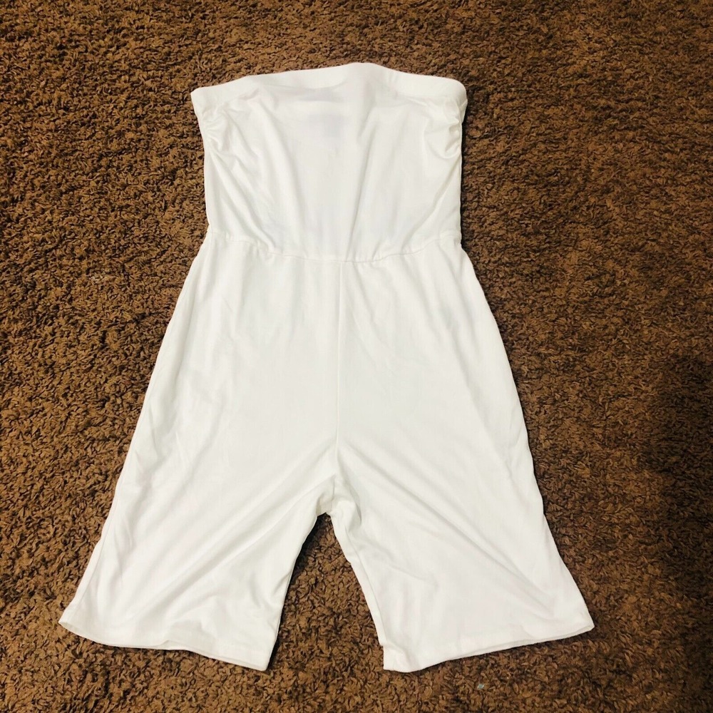 Love Cameron White Strapless Tube Top Romper Elastic Waist Size Medium‎ NWOT